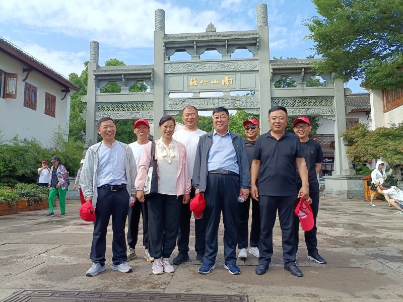 2023年东平金马公司赴泰州常州南京旅游团
